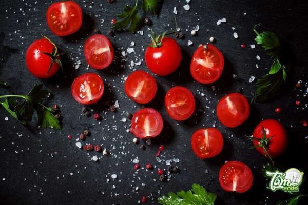 uống cà chua trước khi đi ngủ